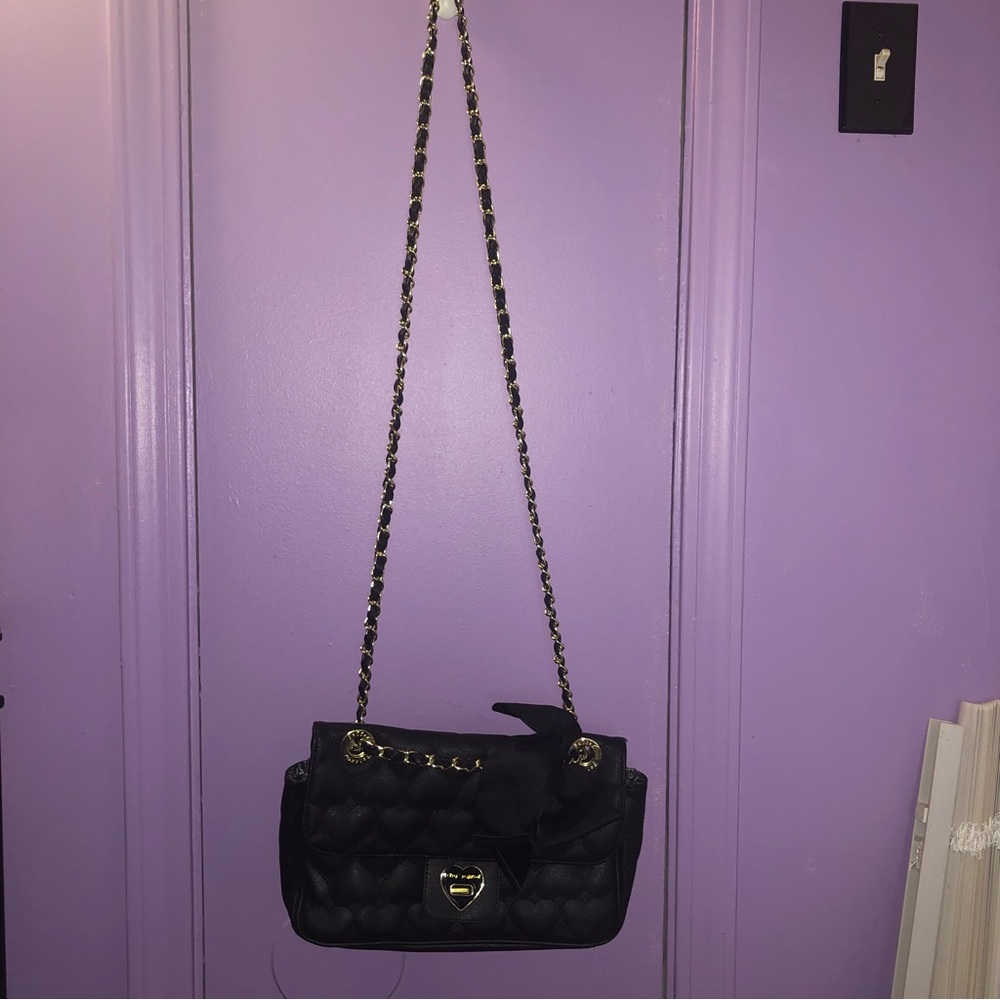 🖤 RARE 🖤 betsey johnson quilted heart purse with bow